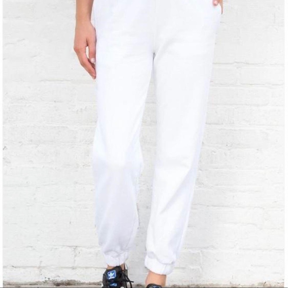 BRANDY MELVILLE WHITE ROSA SWEATPANTS